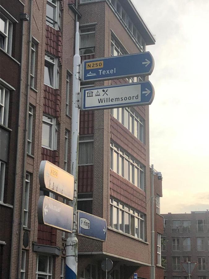 Fijn Vakantiehuis In Het Centrum Aan De Haven, Op Loopafstand Van De Zee En De Boot Naar Texel Den Helder Exterior photo